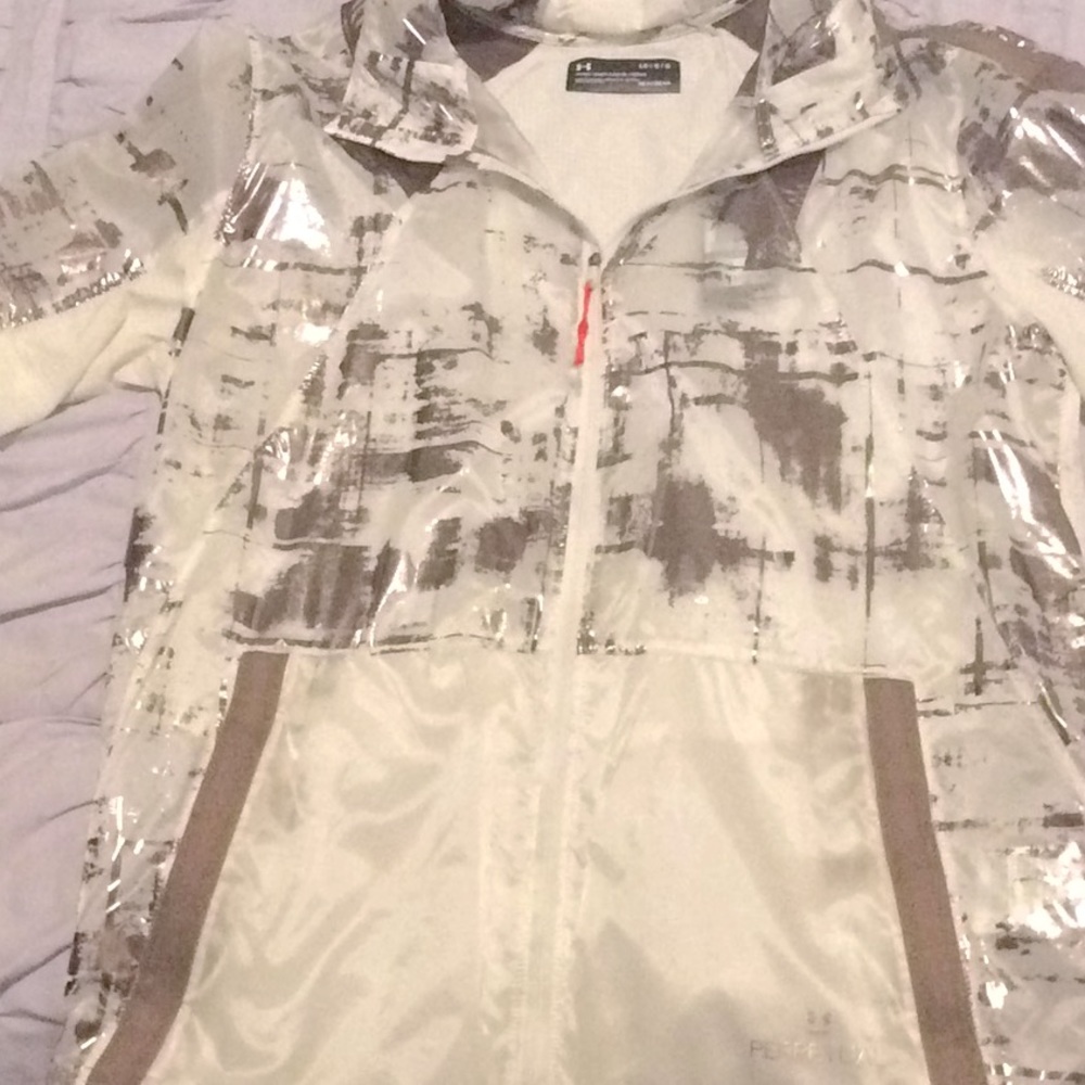 Men’s Under Armour Heat Gear short sleeve jacket